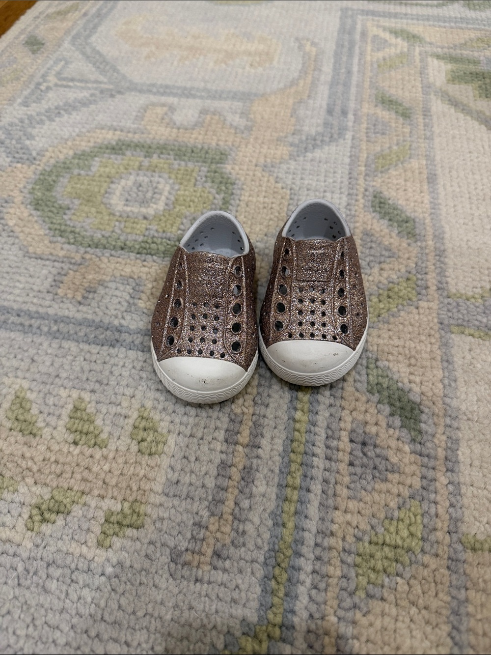 Native Kids Glitter Slip-On Sneakers